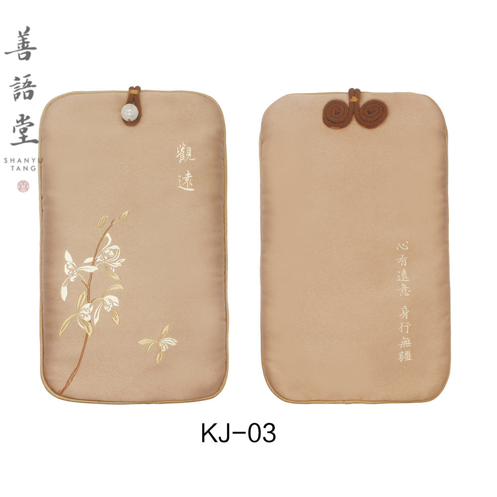 Shanyutang, retro literary mobile phone bag, messenger bag, silk embroidery change packaging, mini multi-functional buckle bag.