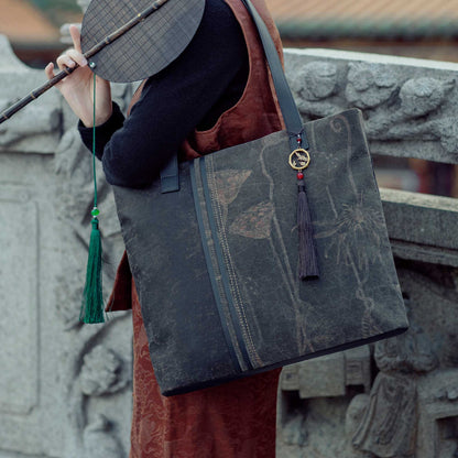 Roomy Tote